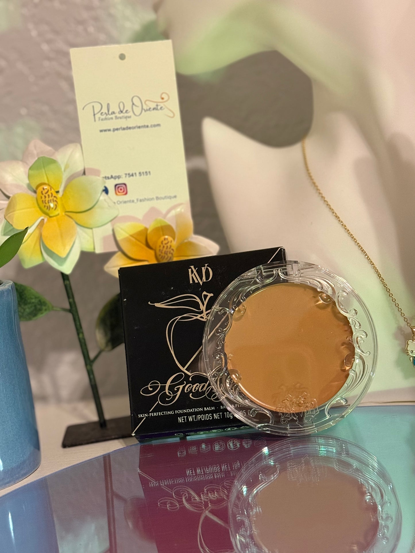 Base en Crema KVD Beauty
