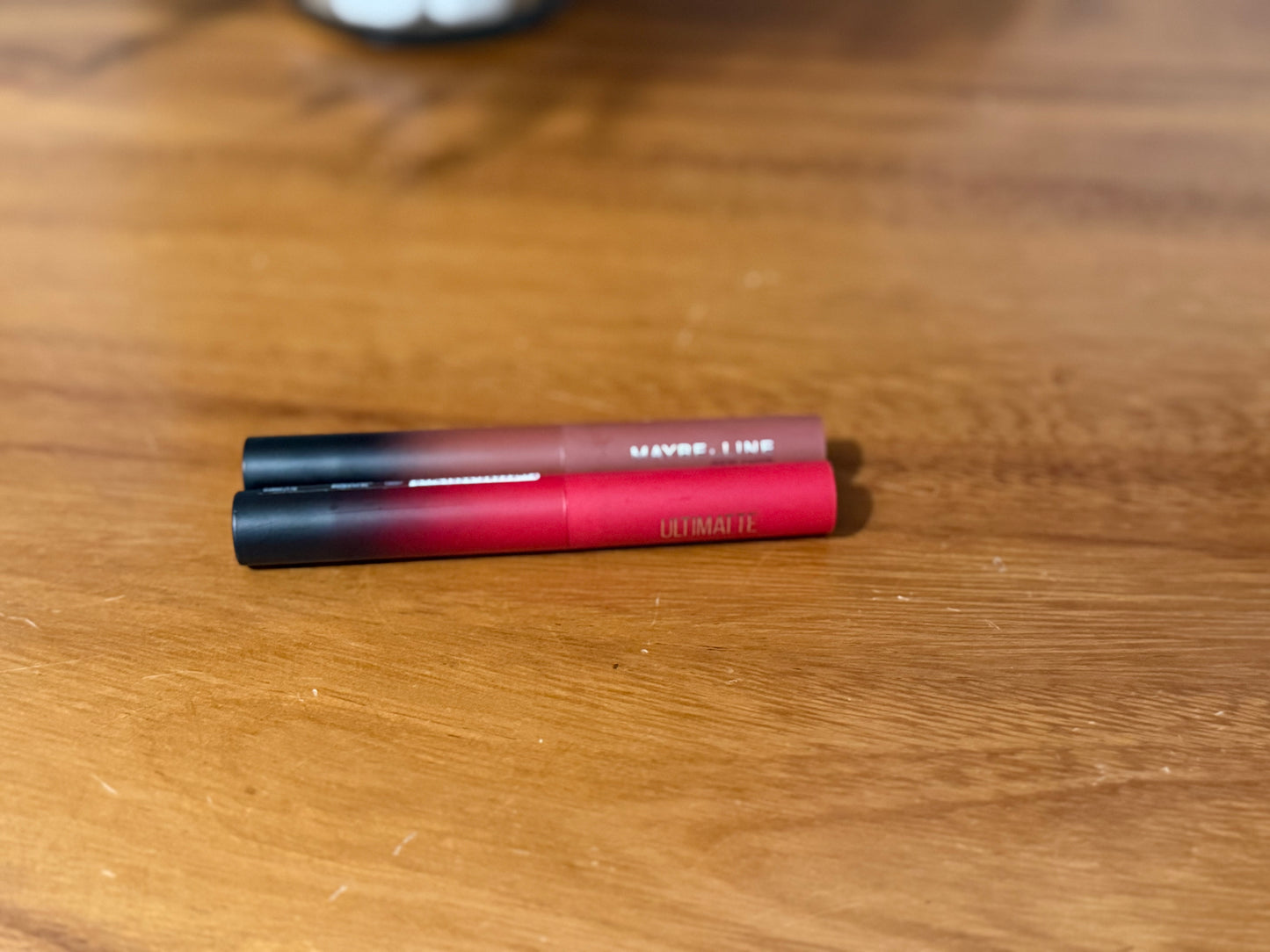Lápiz Labial con Acabado Mate (Maybelline)
