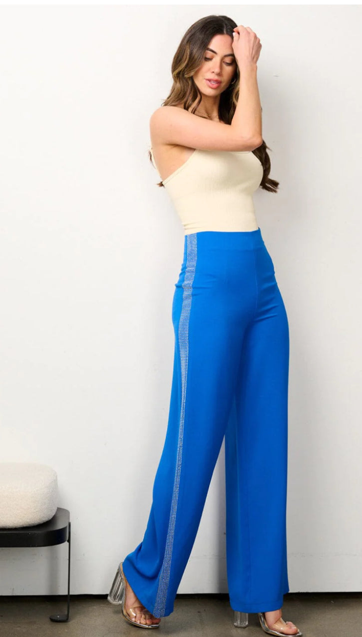 Pantalón Pierna Ancha con Detalles de Tachuelas Laterales