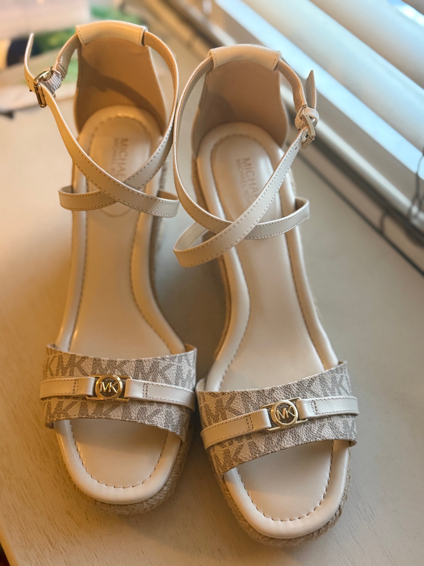 Sandalias MK Número 9